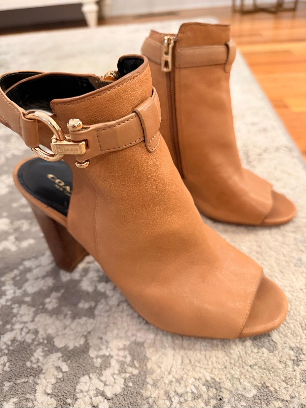COACH Lafayette Peep-Toe Booties- Tan- Size 8M - Picture 2 of 9